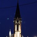 Rekasch - Kirche wird nachts beleuchtet